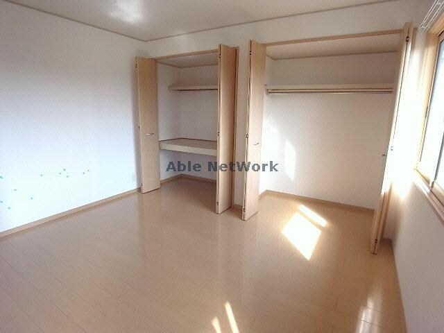 物件内観写真12　(洋室)