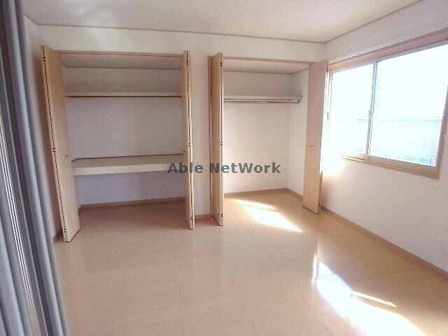 物件内観写真13　(収納)