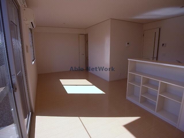 物件内観写真13　(リビングダイニング)