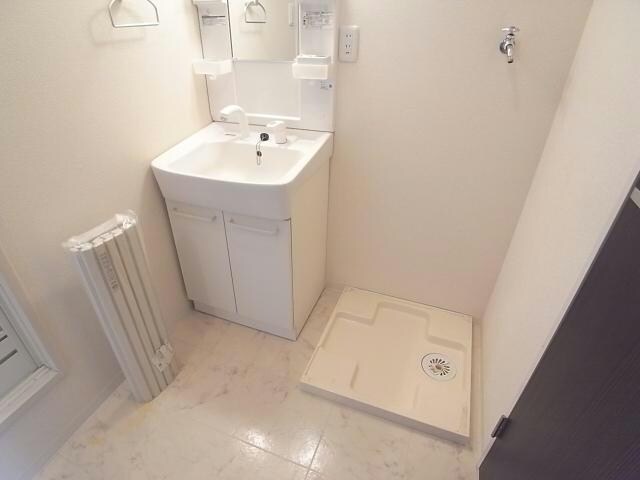 物件内観写真7　(洗面所)