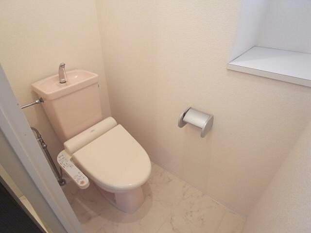 物件内観写真9　(トイレ)