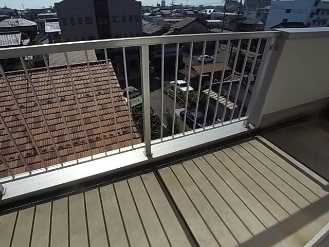 物件内観写真16　(ベランダ)