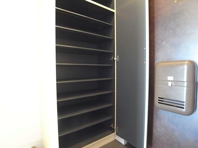 物件内観写真18　(シューズボックス)