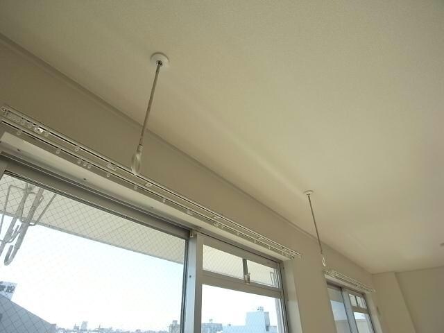 物件内観写真21　(室内物干)