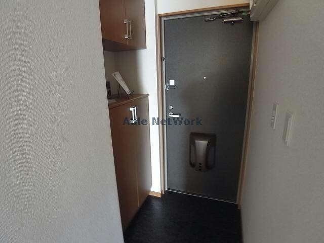 物件内観写真10　(玄関周り)