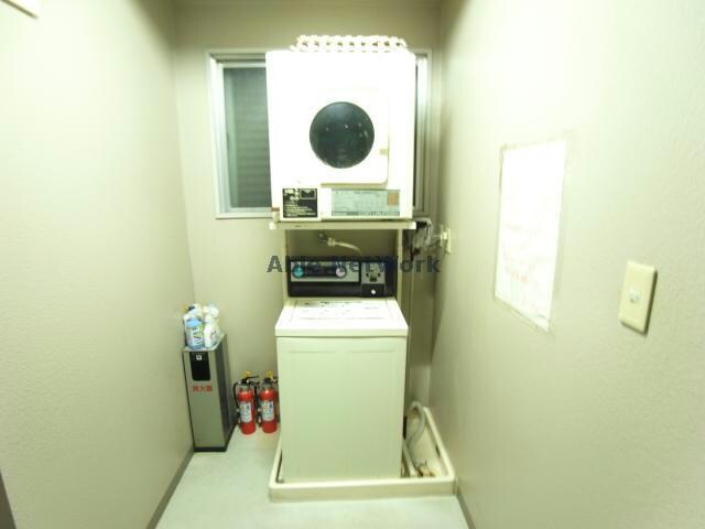 物件内観写真23　(コインランドリー有り)