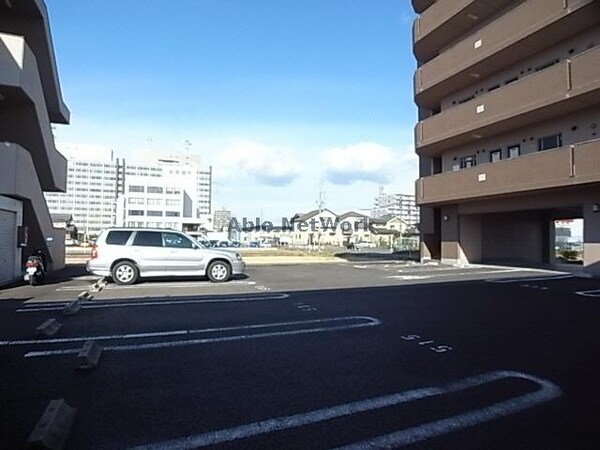 駐車場(駐車場)