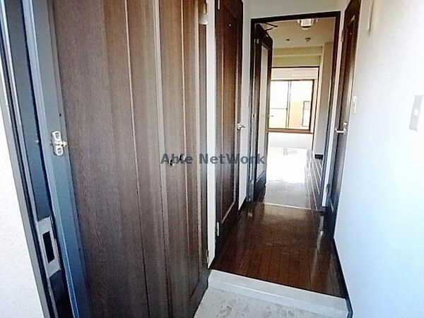 玄関回り(※参考写真)