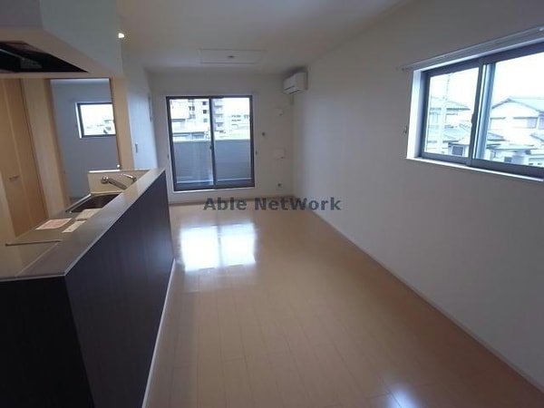 リビングダイニング