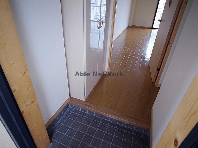 物件内観写真14　(玄関)