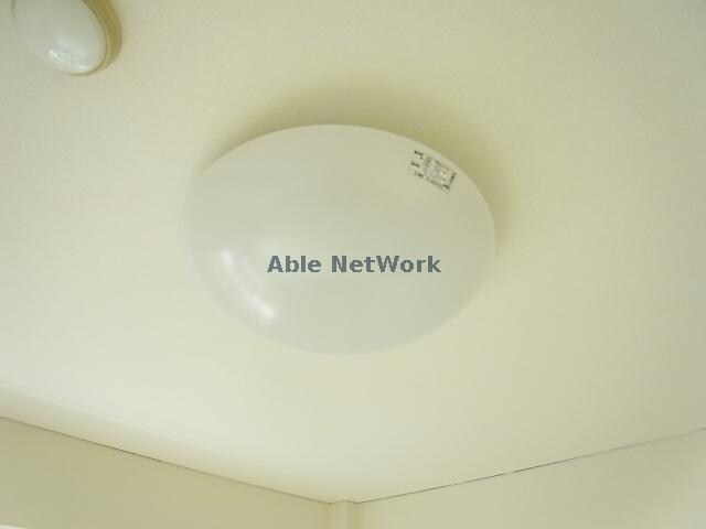 物件内観写真16　(照明器具)