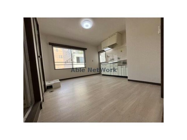 リビングダイニング