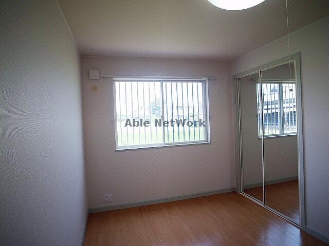 物件内観写真15　(洋室)