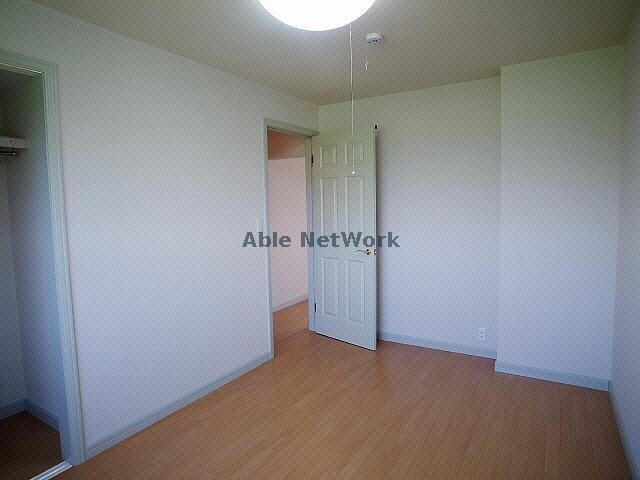 物件内観写真16　(洋室)