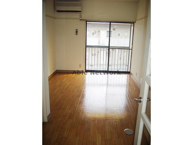 物件内観写真7　(洋室)