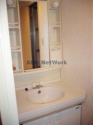 物件内観写真7　(洗面台)