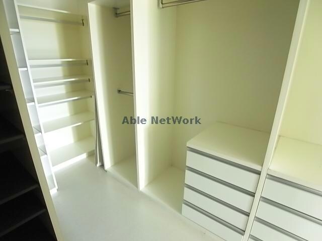 物件内観写真14　(ウォークインクローゼット)