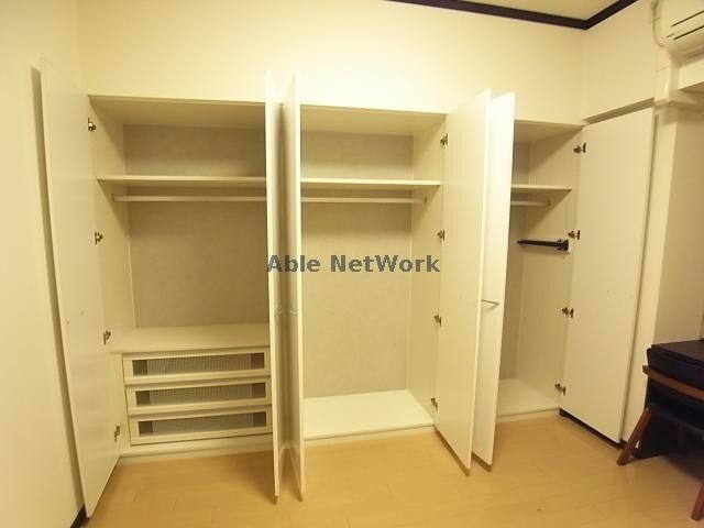 物件内観写真14　(洋室7.1帖　ｸﾛｰｾﾞｯﾄ)