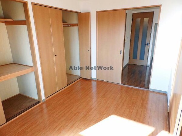 リビングダイニング(参照写真)