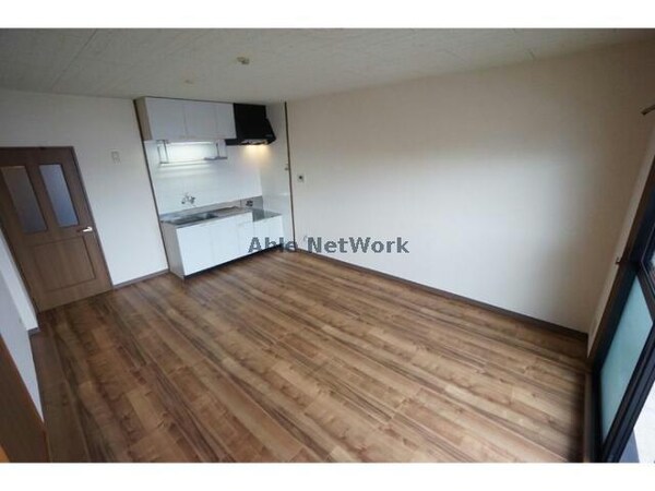 リビングダイニング