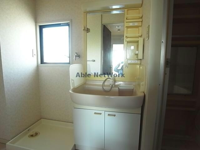 物件内観写真7　(洗面所)