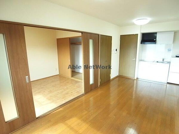 リビングダイニング