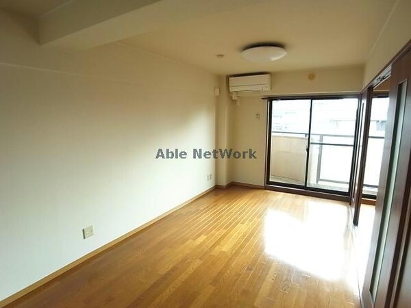 リビングダイニング