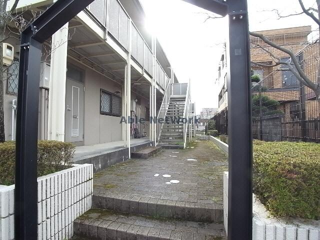 物件外観写真5　(エントランス)