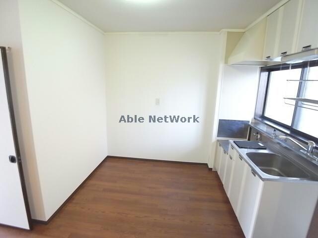 物件内観写真10　(※別室参考写真)