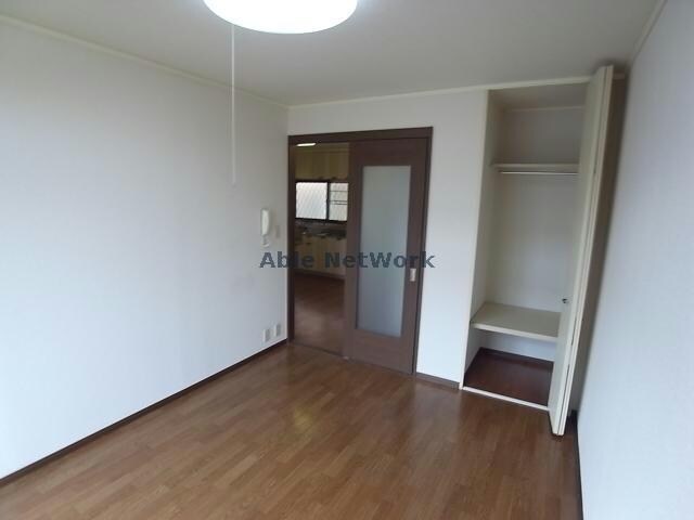 物件内観写真11　(※別室参考写真)