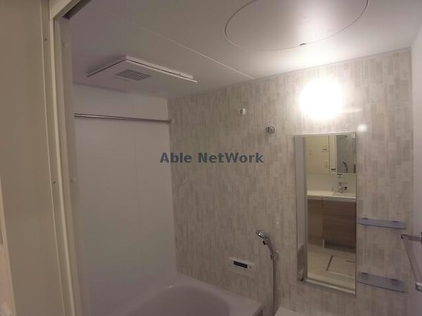 バス／シャワールーム等(※参考写真)