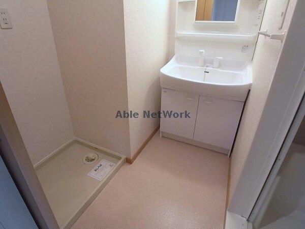 洗面所・脱衣所(※同物件別部屋写真)