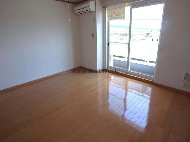 物件内観写真11　(※同物件別部屋写真)