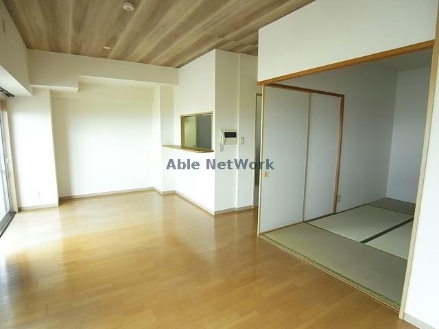 物件内観写真11　(LD12.1帖)