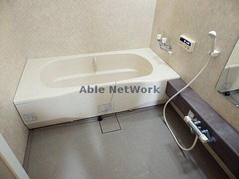 物件内観写真4　(浴槽)