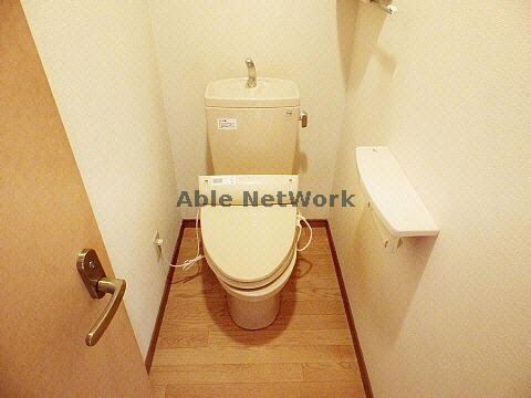 物件内観写真5　(トイレ)