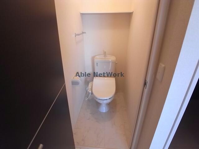 物件内観写真10　(温水洗浄便座付き)