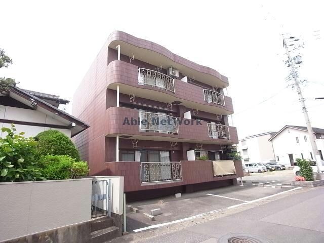 アーバンヒルズの物件外観写真