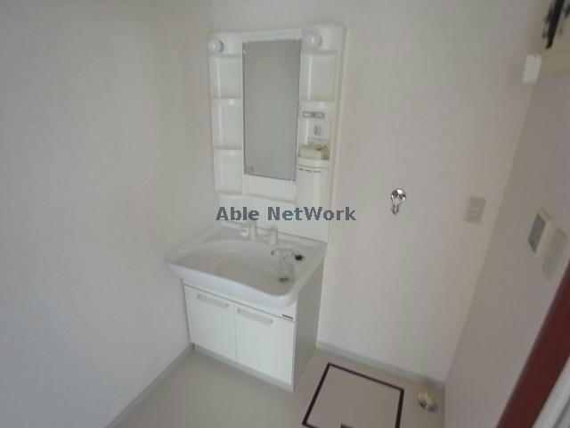 物件内観写真8　(洗面脱衣所)