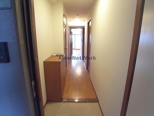 物件内観写真6　(玄関)