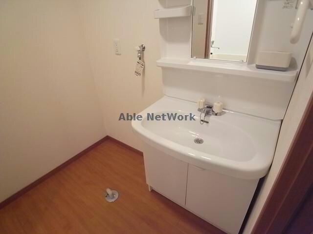 物件内観写真7　(洗面所・脱衣所)