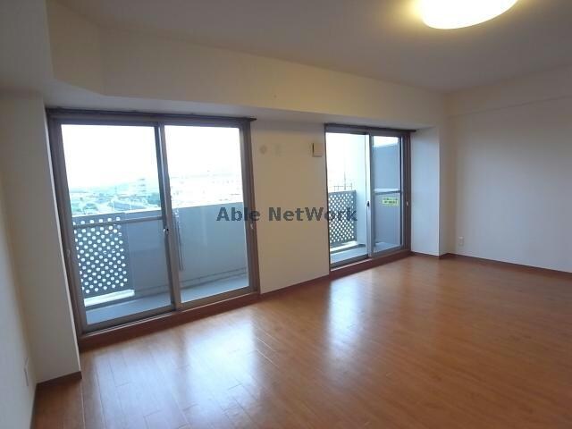 物件内観写真11　(LDK)