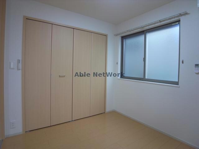 物件内観写真13　(洋室)