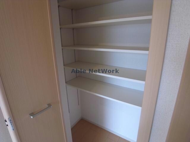 物件内観写真22　(下駄箱)