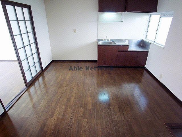 物件内観写真8　(ダイニングキッチン)