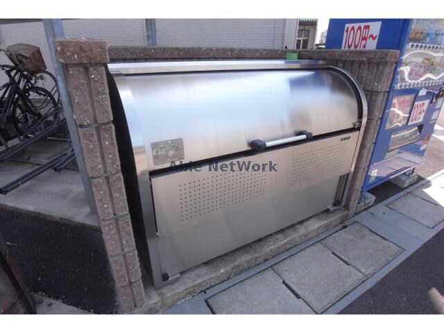 物件外観写真5　(ゴミ置き場)