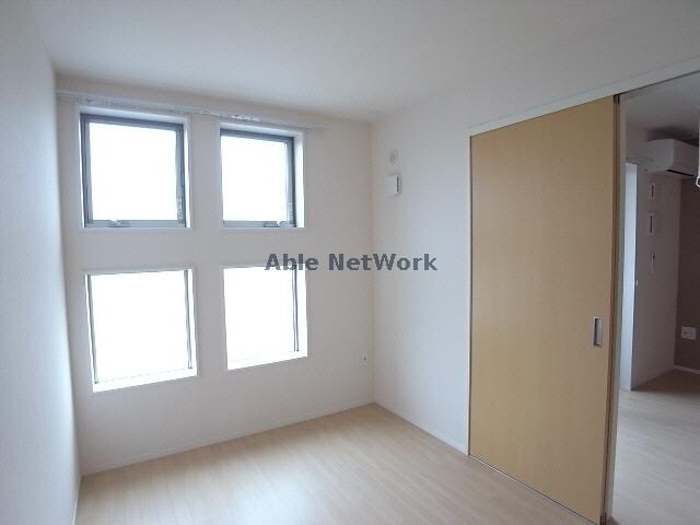 物件内観写真12　(居室)