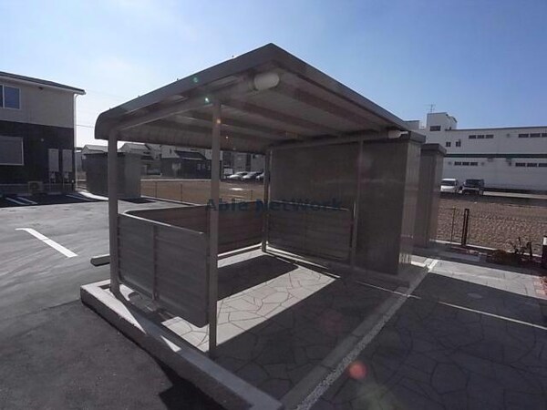 駐輪場(駐輪場)