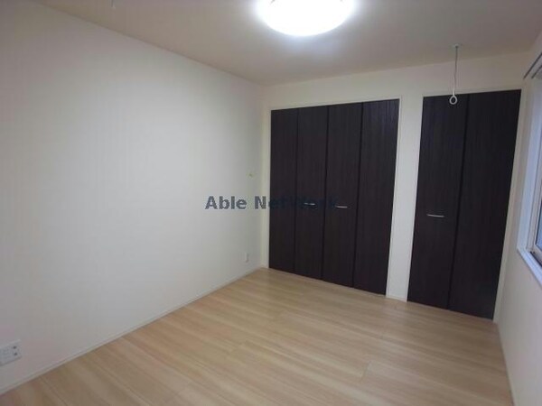 居室(※同物件・別部屋参考写真※)