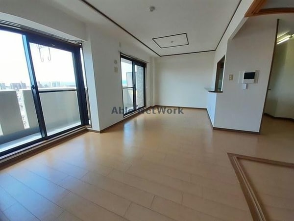 リビングダイニング